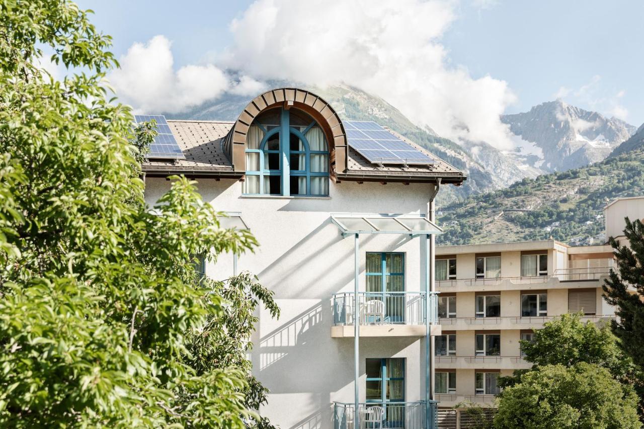 Hotel & Bildungshaus St. Jodern Visp Exteriör bild